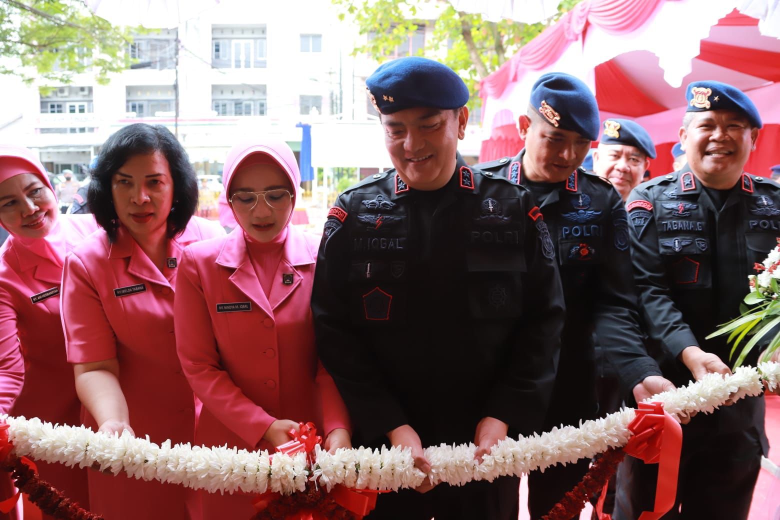 Sempena Ulang Tahun Brimob ke 77, Kapolda Riau Resmikan Rumah Yatim Piatu Teratai