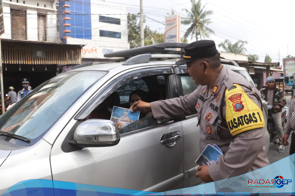 Sat Binmas Polres Langkat Sosialisasikan Ops Keselamatan Kepada Supir Angkutan Umum