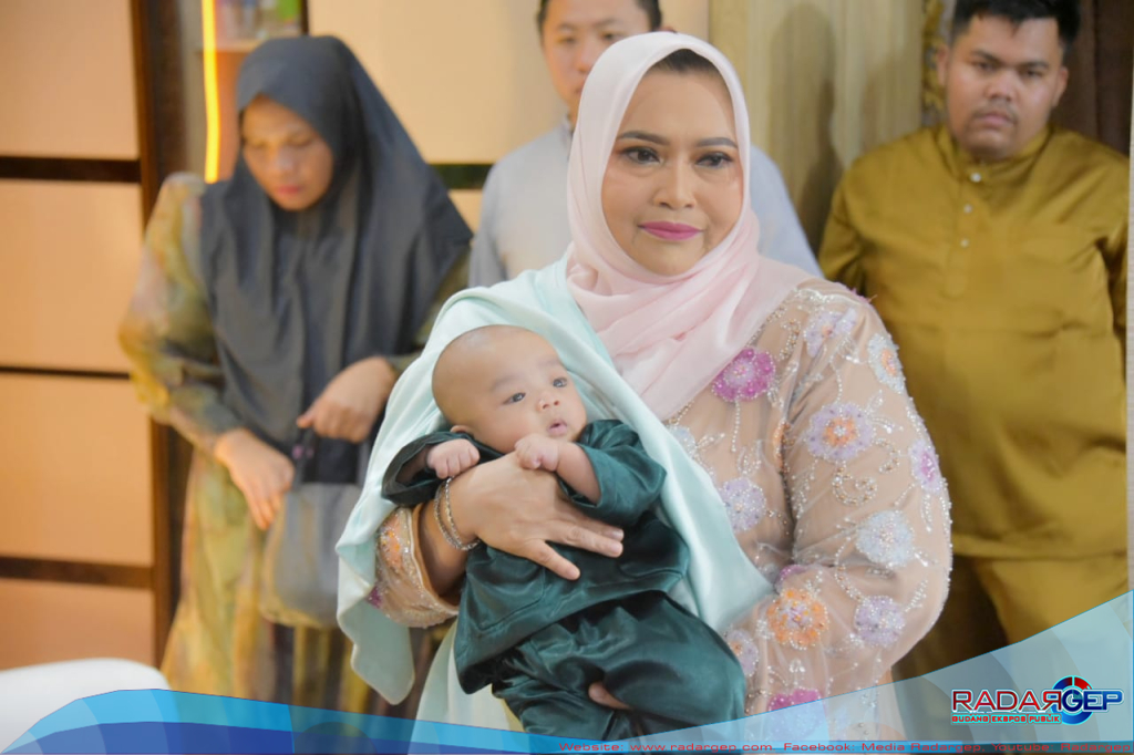 Gelar Aqiqah Cucu Kedua, Bupati Kasmarni dan Keluarga Ucap Terima Kasih Atas Kehadiran Tetamu Undangan