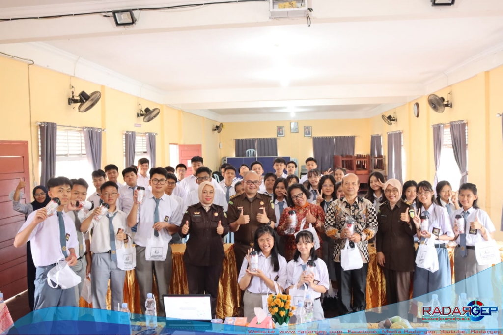 Kejati Riau Gelar Jaksa Masuk Sekolah di SMKS Dharma Maitreya Bengkalis