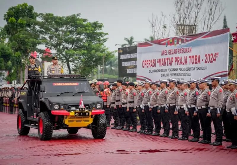 Kapolda Sumut Pimpin Apel Gelar Pasukan Operasi Mantap Praja Toba 2024