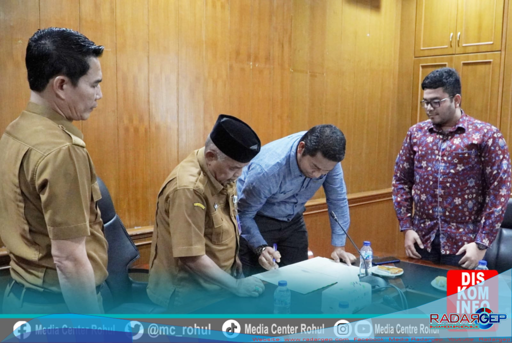 Pemda Rohul Jalin Kerjasama Bidang Pendidikan Dengan UMRI