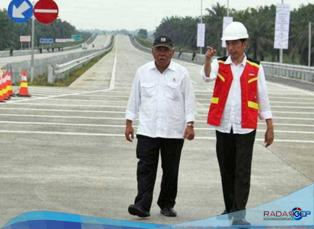 Presiden Joko Widodo Resmikan Jalan Tol Trans Sumatera di Sumatera Utara