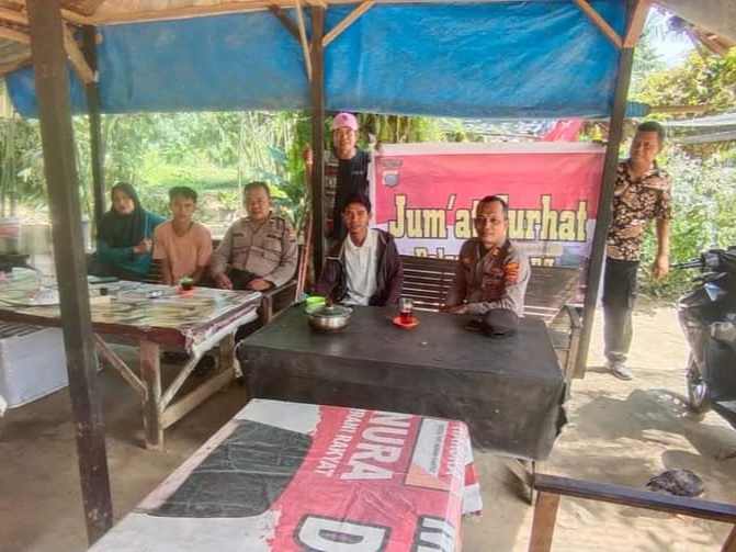 Bhabinkamtibmas Polsek Gebang Laksanakan Kegiatan Cooling System dan Edukasi Warga