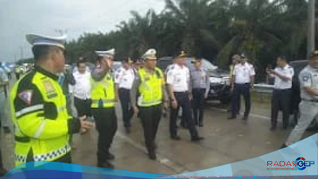 Dirlantas Poldasu Urai Kemacetan Mudik Lebaran, Fungsikan Area Jalan Tol Kisaran dan Tol Sinaksak