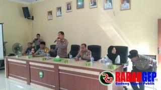 Kasat Binmas Polres Siak Dan Bhabinkamtibmas Sosialisasi Kenakalan Remaja