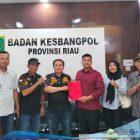 Foto: DPD LSM PENJARA Indonesia resmi Mendaftarkan kepengursan baru di Kesbangpol Provinsi Riau, Selasa (13/01).