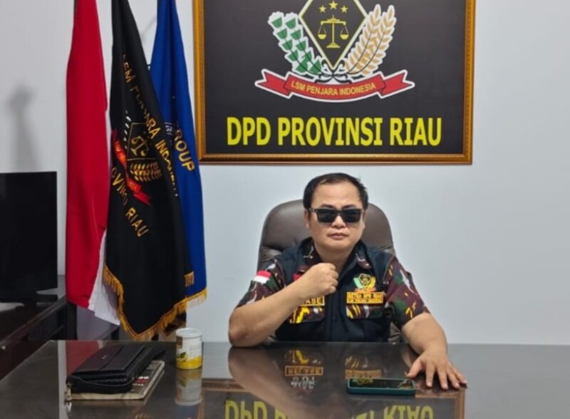 Keterangan Foto: Relas, Ketua DPD LSM PENJARA INDONESIA Provinsi Riau.